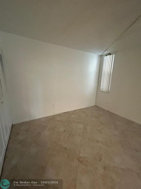 Recently Rented: $1,800 (1 beds, 1 baths, 708 Square Feet)