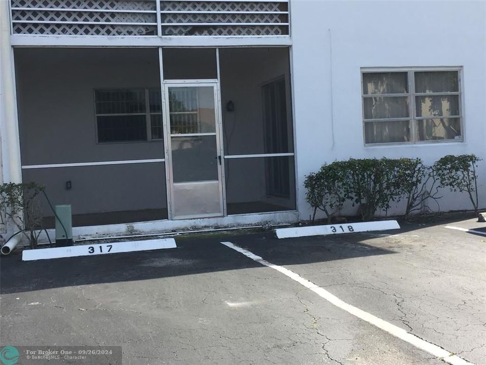 Recently Sold: $152,000 (1 beds, 1 baths, 789 Square Feet)