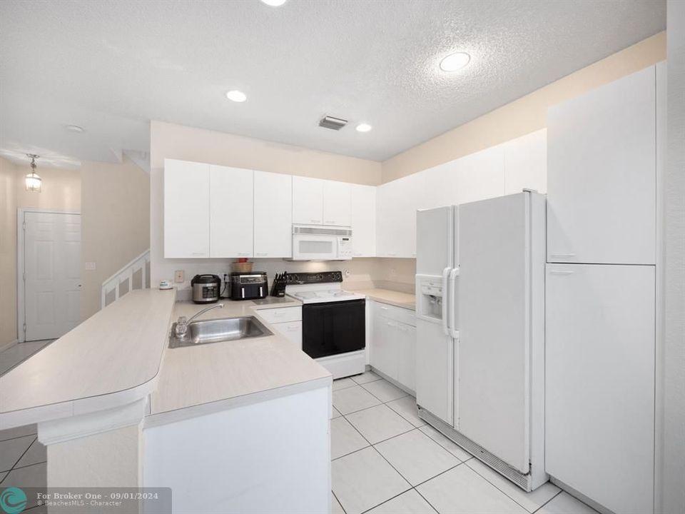 For Sale: $589,000 (4 beds, 2 baths, 2059 Square Feet)