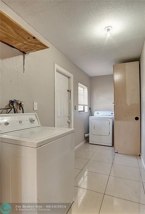 For Rent: $2,995 (3 beds, 2 baths, 1188 Square Feet)