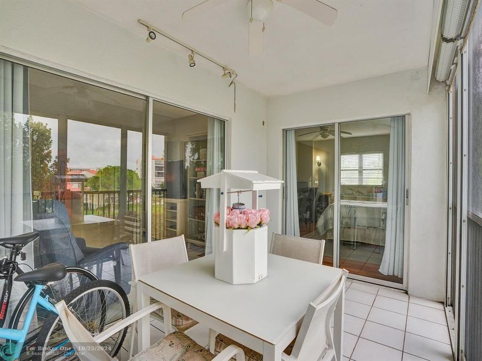 For Sale: $259,000 (2 beds, 2 baths, 1339 Square Feet)