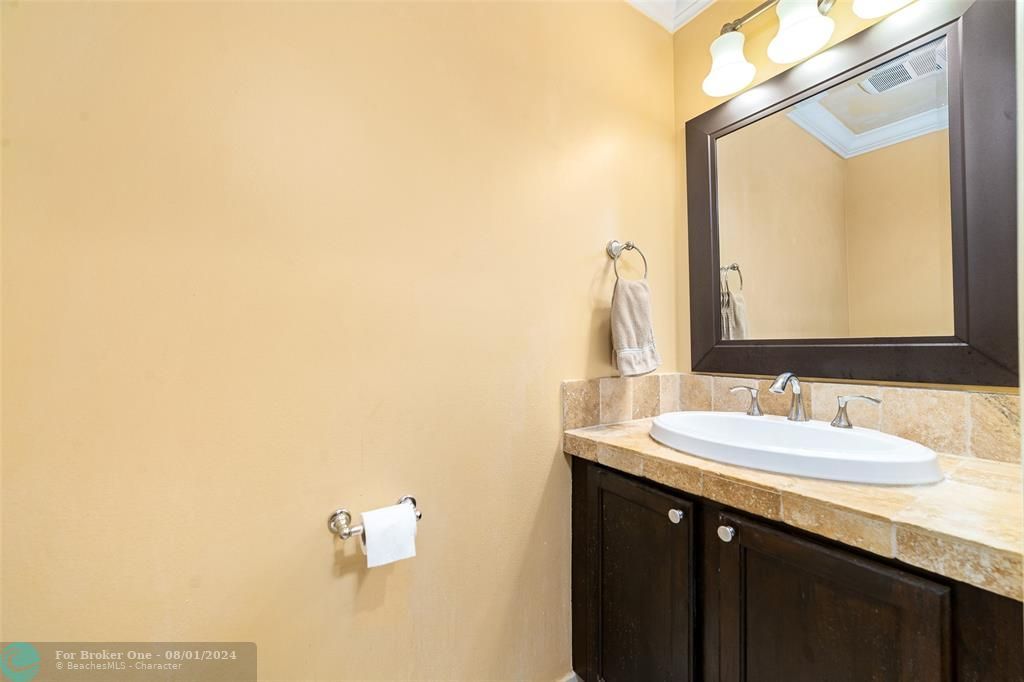 For Sale: $449,900 (3 beds, 2 baths, 1681 Square Feet)