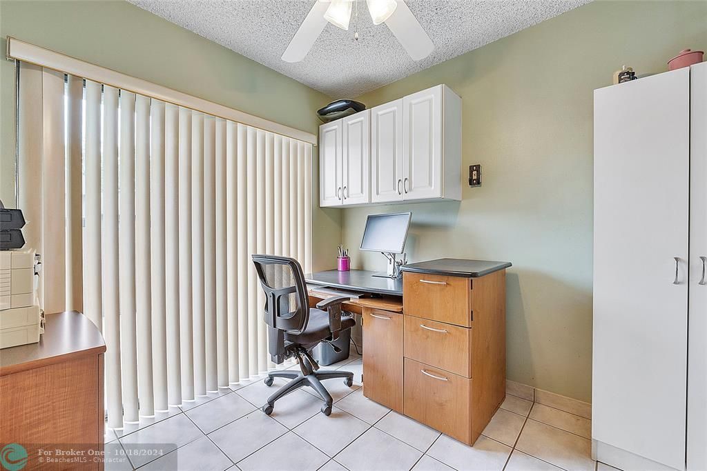 For Sale: $364,900 (3 beds, 2 baths, 1595 Square Feet)