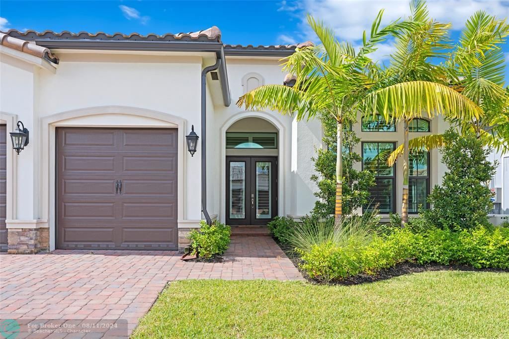 For Sale: $1,350,000 (3 beds, 3 baths, 3377 Square Feet)