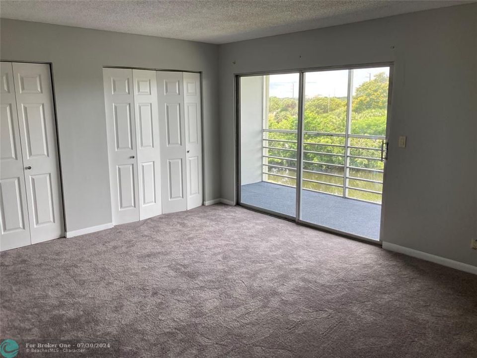 For Rent: $1,650 (1 beds, 1 baths, 798 Square Feet)