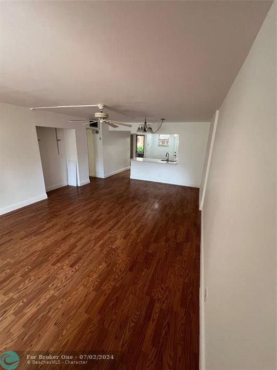 For Rent: $2,195 (2 beds, 2 baths, 1260 Square Feet)