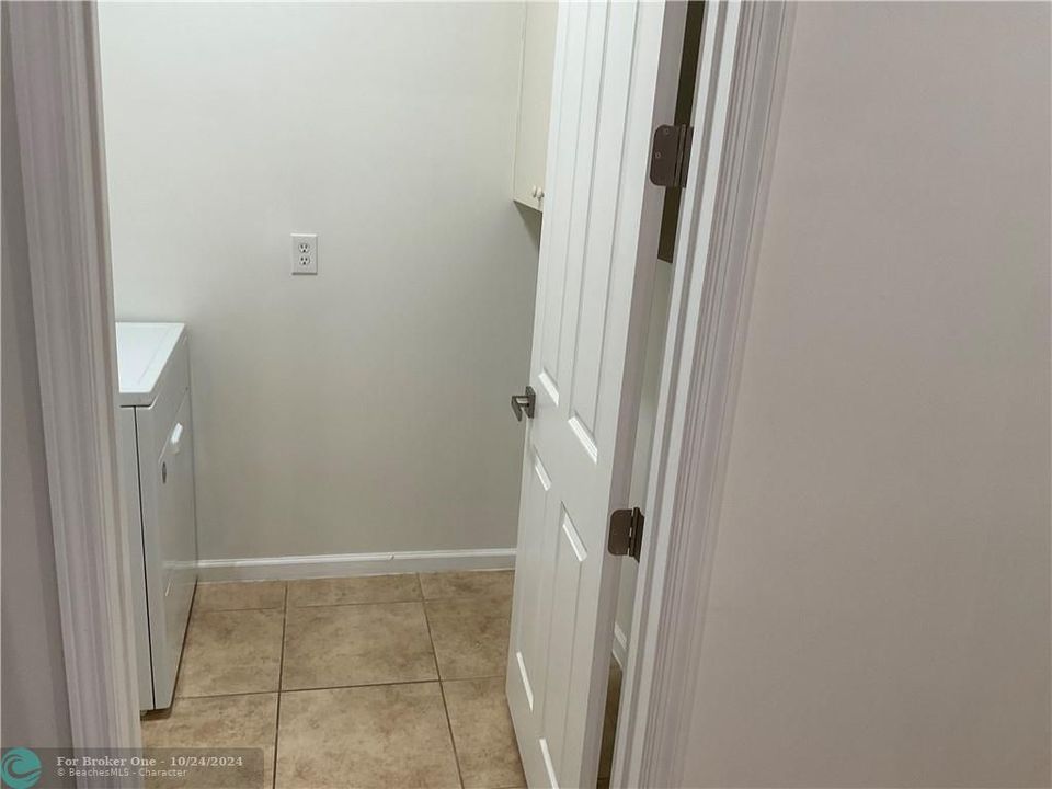 For Rent: $3,600 (3 beds, 3 baths, 1780 Square Feet)