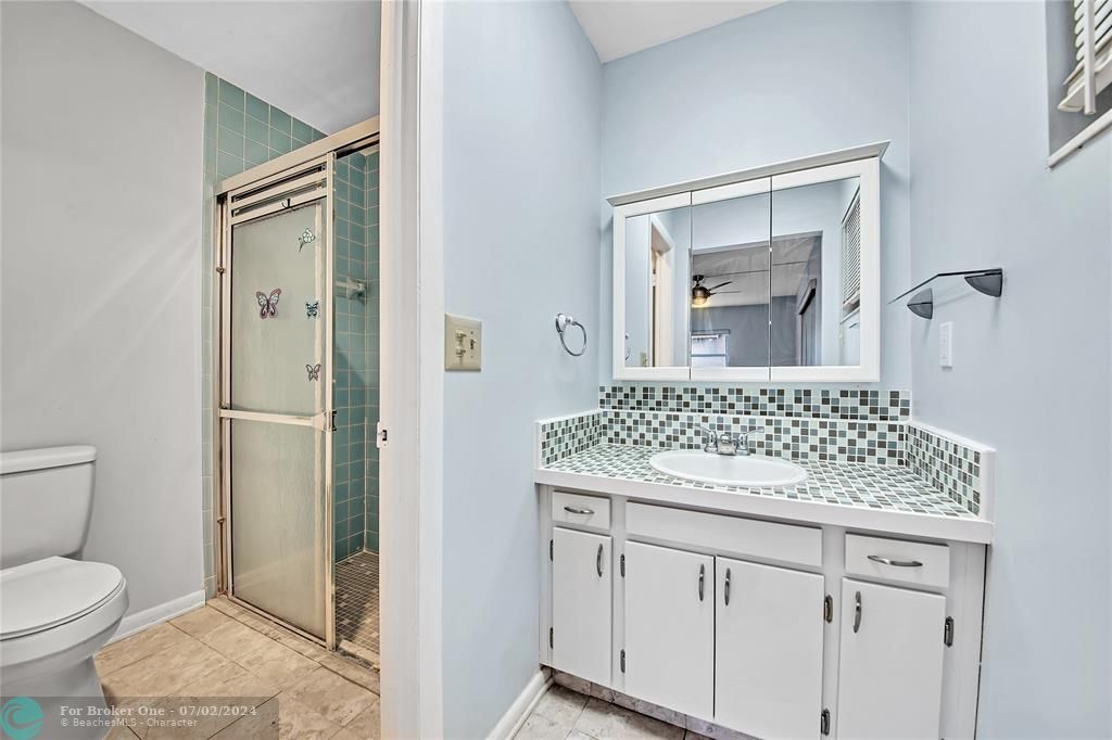 For Sale: $595,000 (2 beds, 2 baths, 1574 Square Feet)