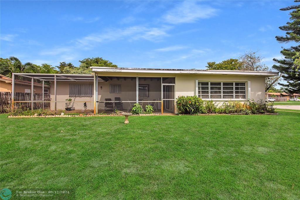 For Sale: $595,000 (2 beds, 2 baths, 1574 Square Feet)