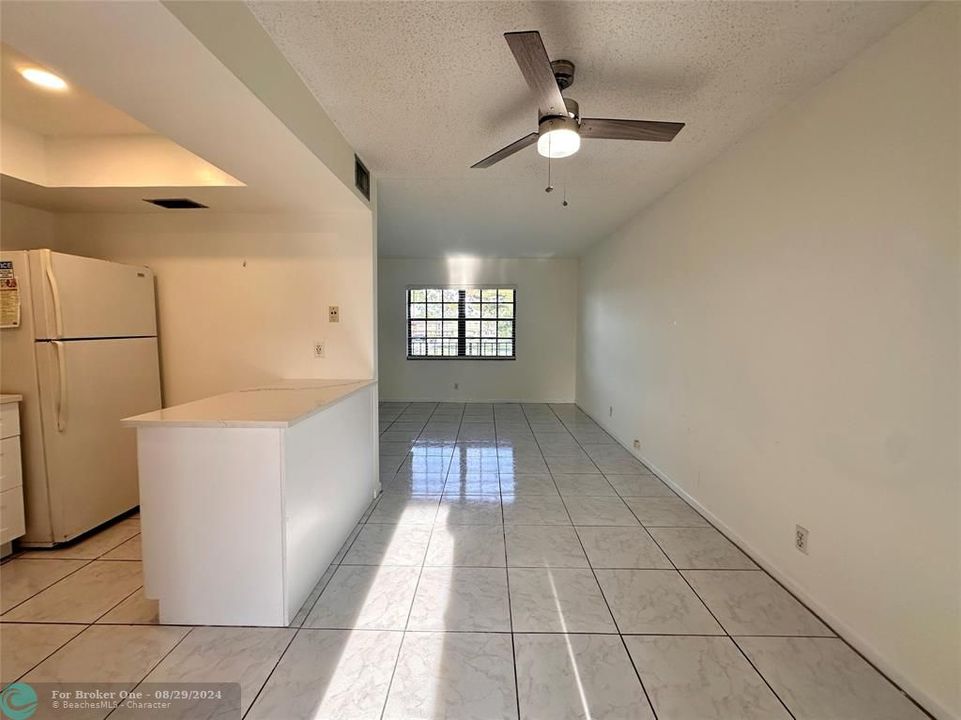 For Rent: $2,050 (2 beds, 2 baths, 1080 Square Feet)