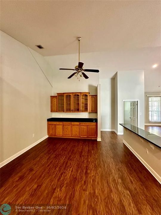 For Sale: $789,000 (4 beds, 2 baths, 3073 Square Feet)