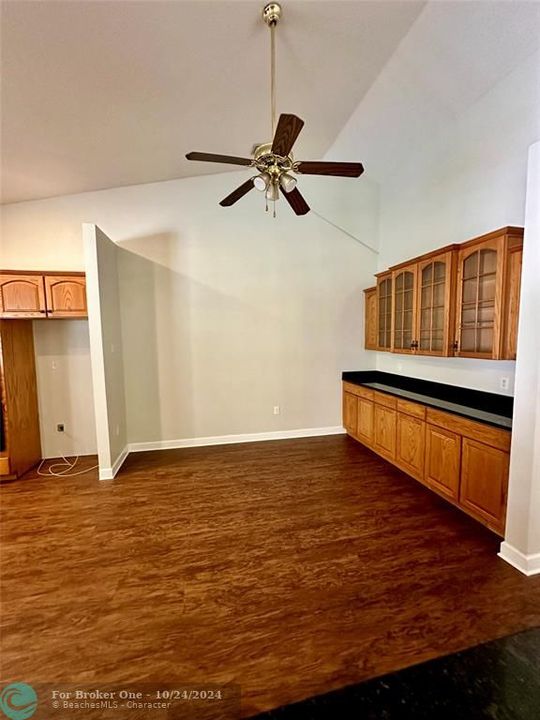 For Sale: $789,000 (4 beds, 2 baths, 3073 Square Feet)