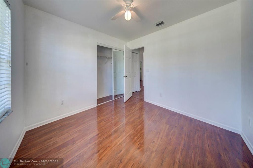 Active With Contract: $3,600 (3 beds, 2 baths, 1714 Square Feet)