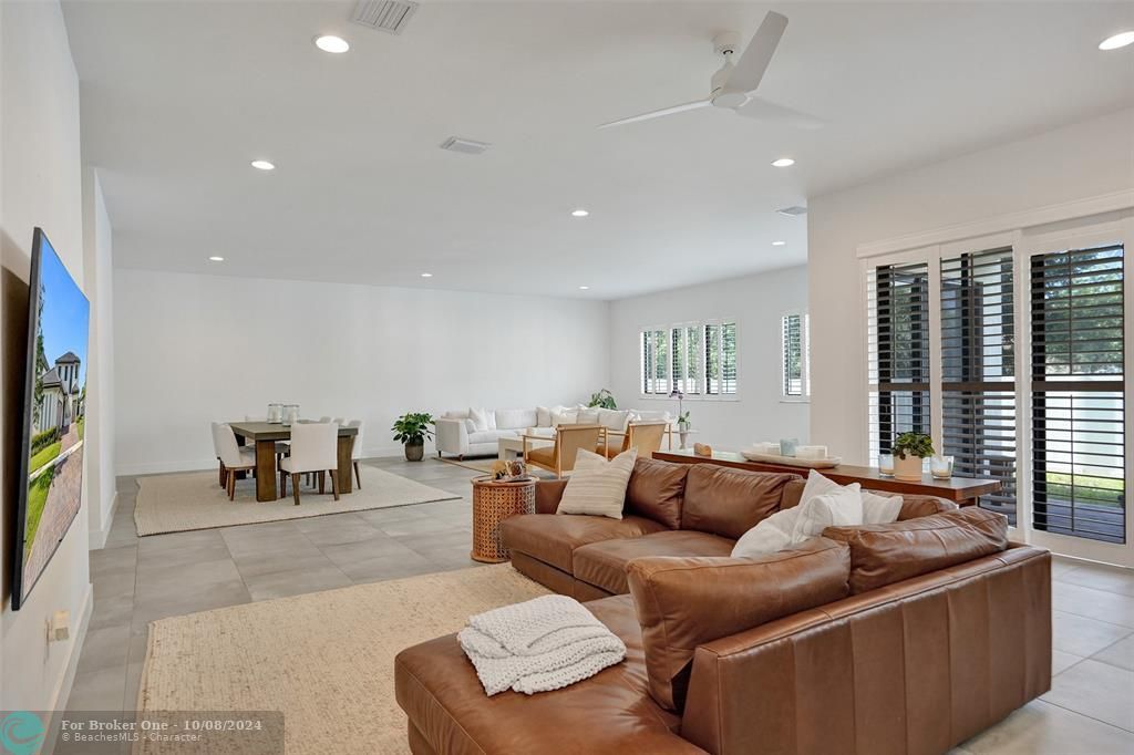 For Sale: $1,600,000 (5 beds, 4 baths, 3908 Square Feet)