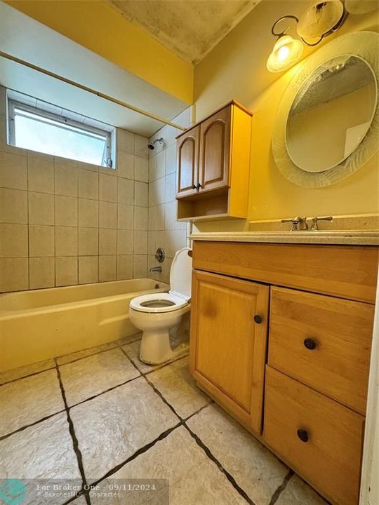 For Rent: $1,850 (2 beds, 2 baths, 856 Square Feet)