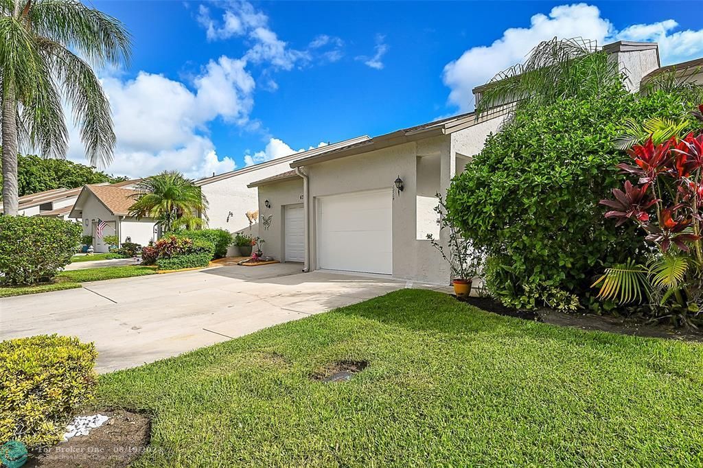 For Sale: $499,000 (3 beds, 2 baths, 1576 Square Feet)