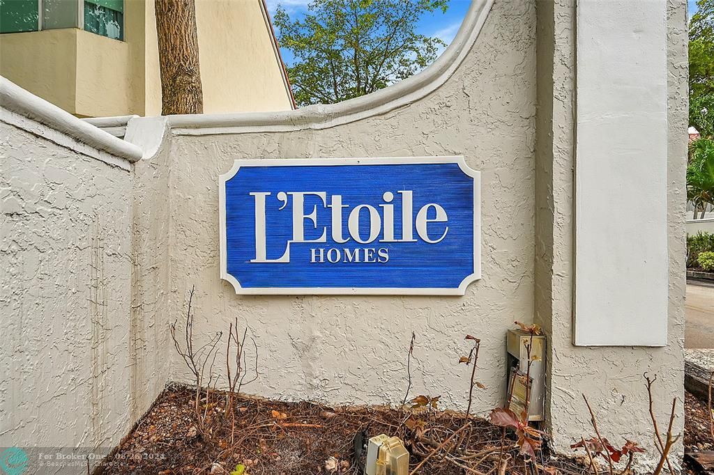 Recently Sold: $535,000 (4 beds, 2 baths, 1683 Square Feet)