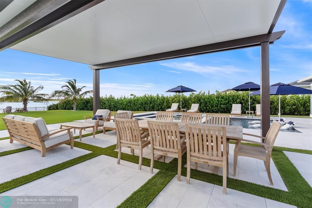 For Sale: $1,395,000 (4 beds, 3 baths, 3445 Square Feet)