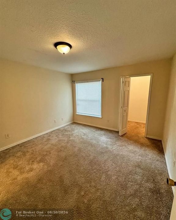 For Rent: $1,650 (2 beds, 2 baths, 1003 Square Feet)