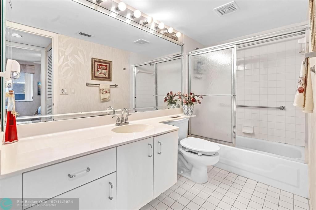 待售: $275,000 (2 贝兹, 2 浴室, 1500 平方英尺)