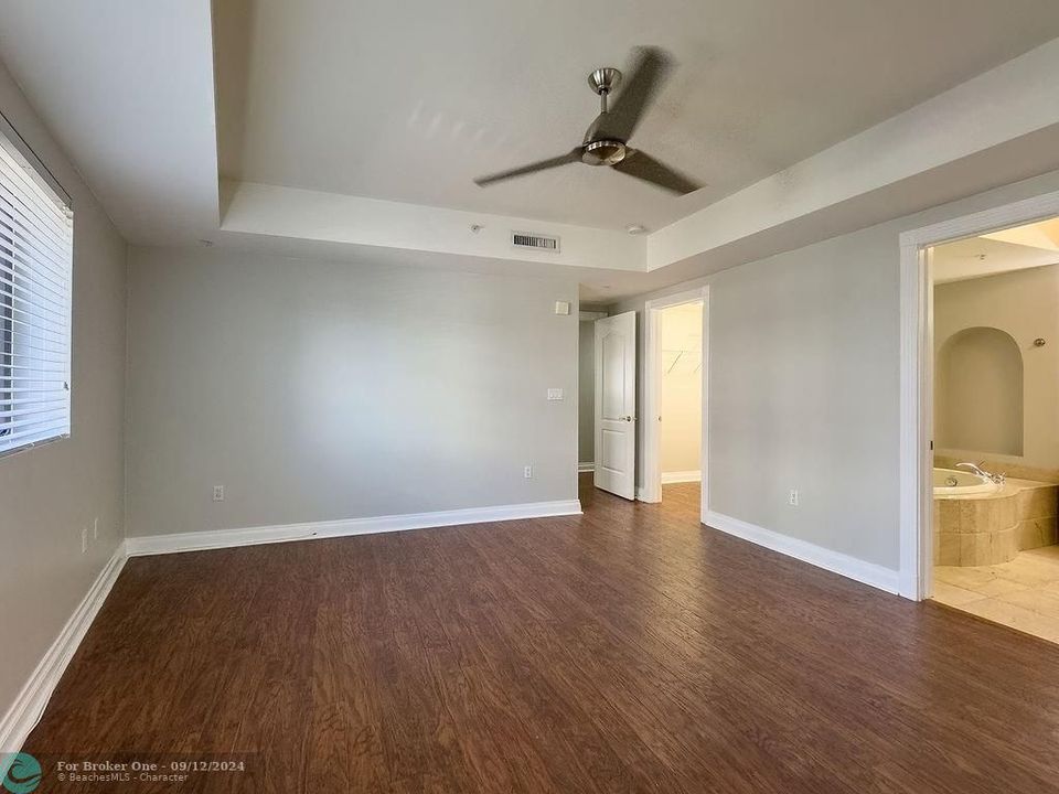 For Rent: $4,000 (3 beds, 2 baths, 2000 Square Feet)