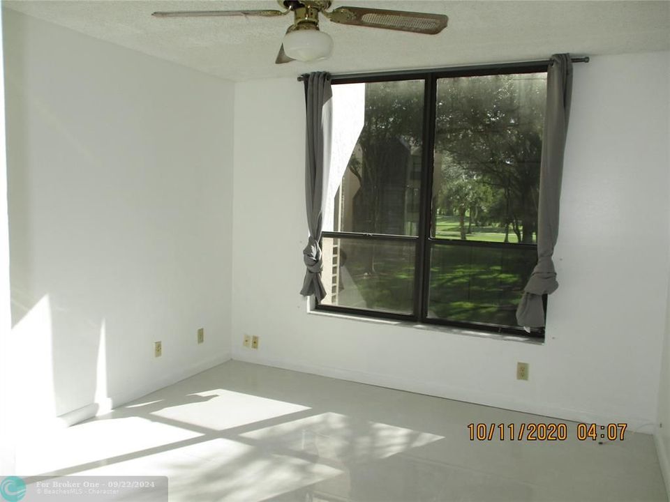 For Rent: $2,100 (2 beds, 2 baths, 1028 Square Feet)