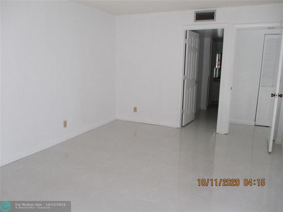 For Rent: $2,100 (2 beds, 2 baths, 1028 Square Feet)