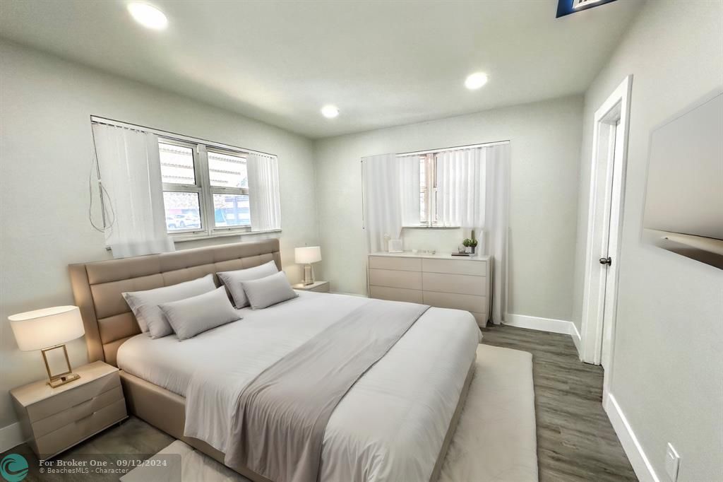 For Sale: $549,900 (3 beds, 2 baths, 1262 Square Feet)