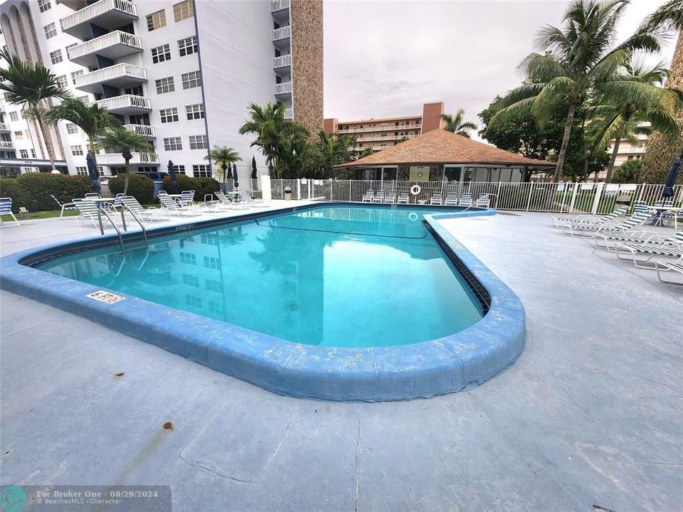 En Venta: $274,900 (2 camas, 2 baños, 1092 Pies cuadrados)