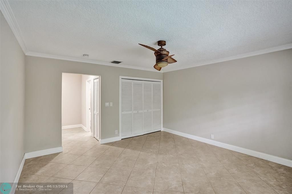 For Sale: $3,700 (2 beds, 2 baths, 2806 Square Feet)