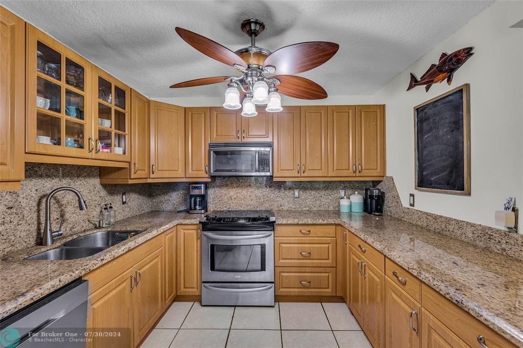 For Sale: $649,900 (3 beds, 1 baths, 1338 Square Feet)