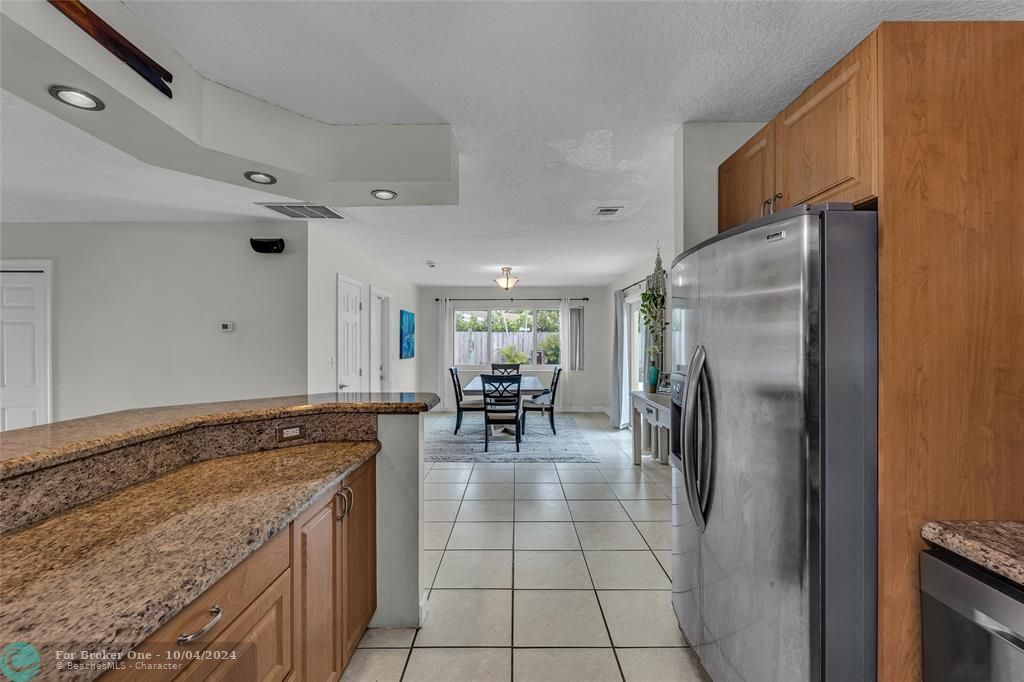 For Sale: $649,900 (3 beds, 1 baths, 1338 Square Feet)