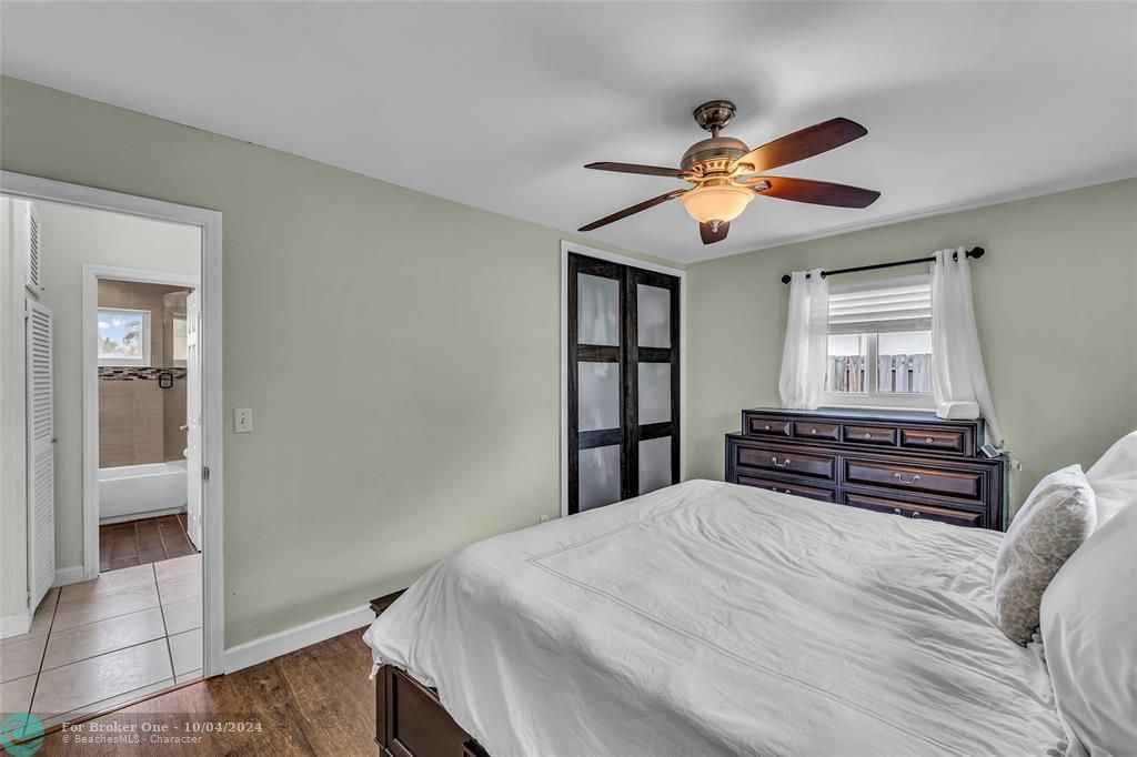 For Sale: $649,900 (3 beds, 1 baths, 1338 Square Feet)