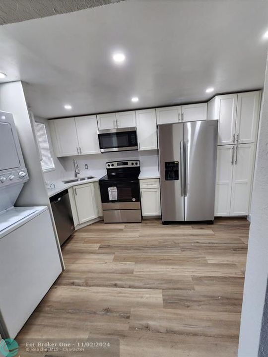 For Sale: $239,000 (3 beds, 2 baths, 1440 Square Feet)