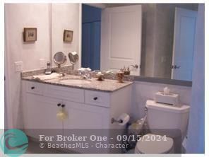 For Rent: $2,400 (1 beds, 1 baths, 820 Square Feet)