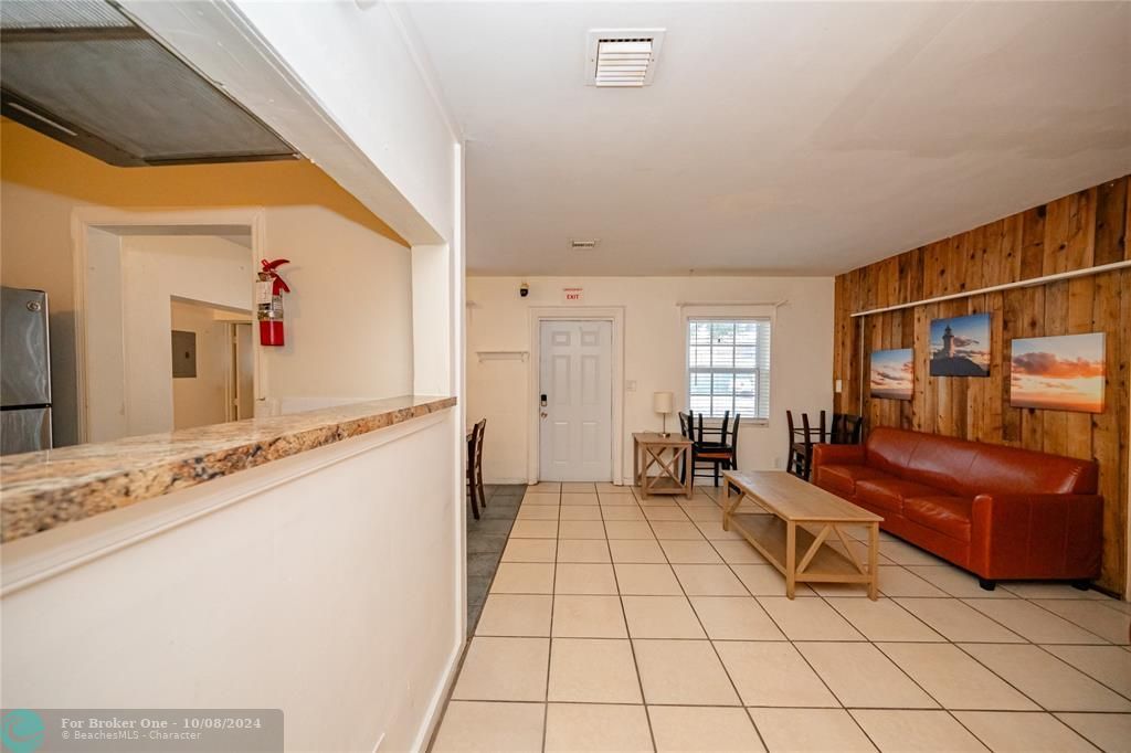 For Sale: $690,000 (5 beds, 2 baths, 1435 Square Feet)