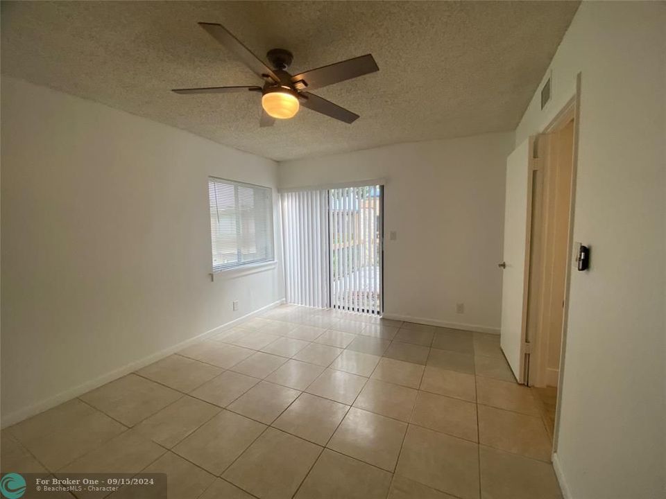 For Rent: $2,600 (3 beds, 2 baths, 1290 Square Feet)