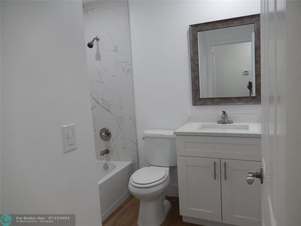 For Sale: $439,900 (2 beds, 2 baths, 1199 Square Feet)