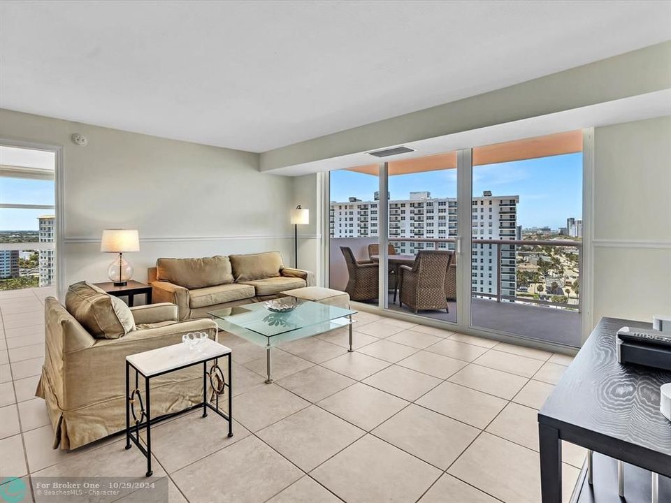 For Sale: $675,900 (2 beds, 2 baths, 1200 Square Feet)