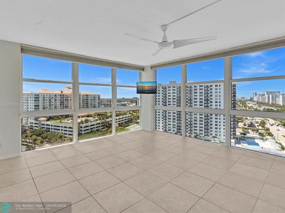 For Sale: $675,900 (2 beds, 2 baths, 1200 Square Feet)