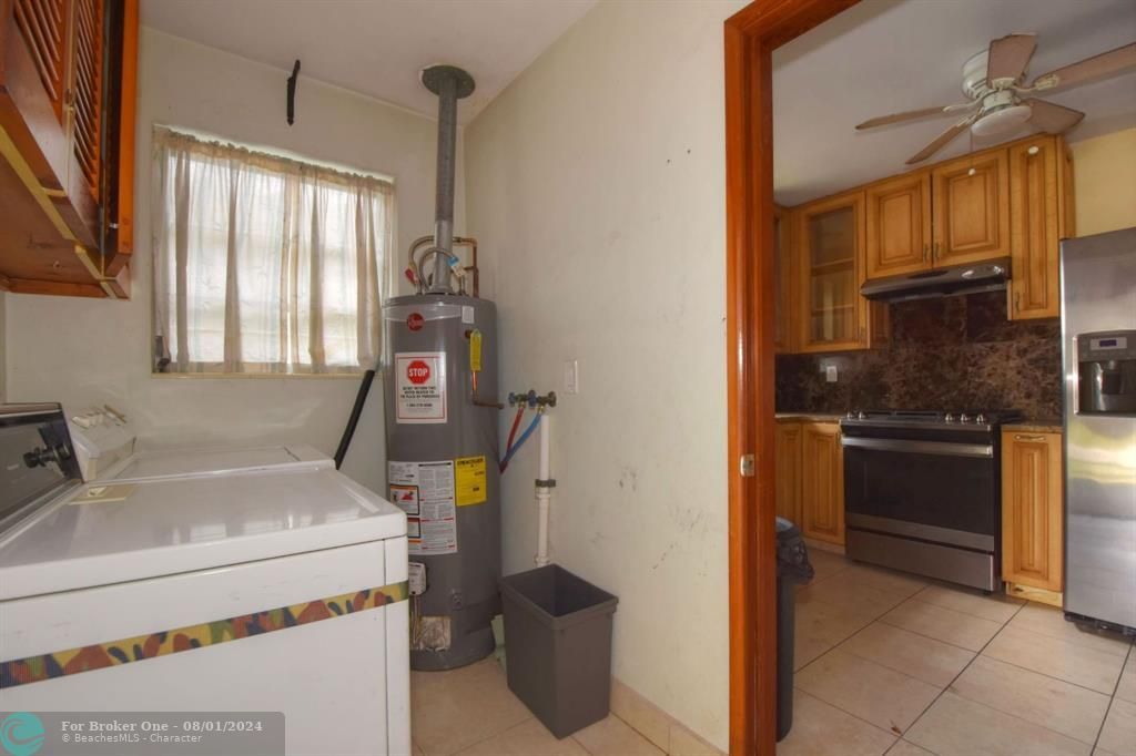 En Venta: $559,000 (3 camas, 2 baños, 1654 Pies cuadrados)