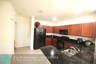 For Rent: $2,950 (3 beds, 2 baths, 1768 Square Feet)