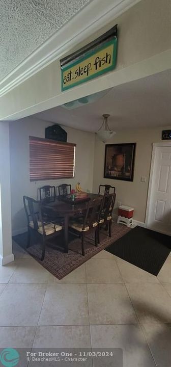 For Sale: $475,000 (2 beds, 1 baths, 1300 Square Feet)