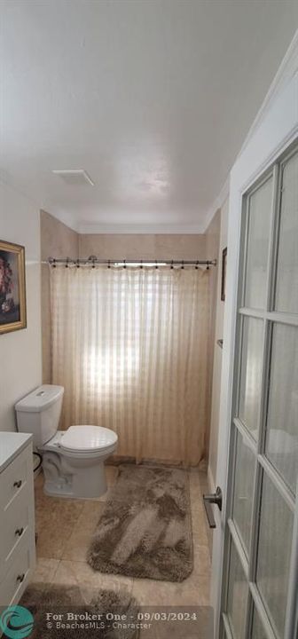 For Sale: $475,000 (2 beds, 1 baths, 1300 Square Feet)