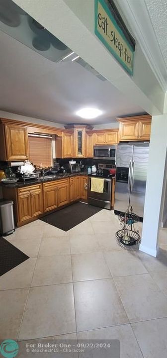 En Venta: $475,000 (2 camas, 1 baños, 1300 Pies cuadrados)