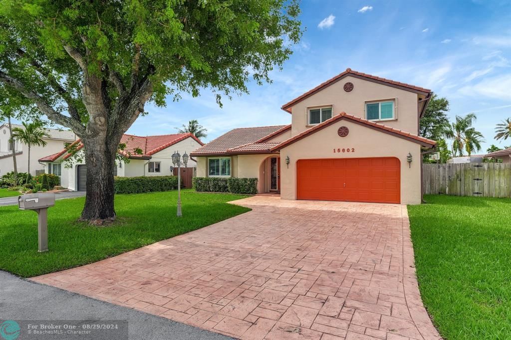 Recently Sold: $710,000 (4 beds, 3 baths, 2242 Square Feet)