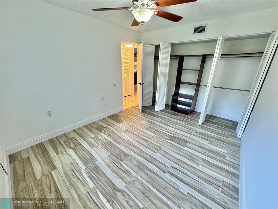 For Rent: $2,800 (3 beds, 2 baths, 1048 Square Feet)