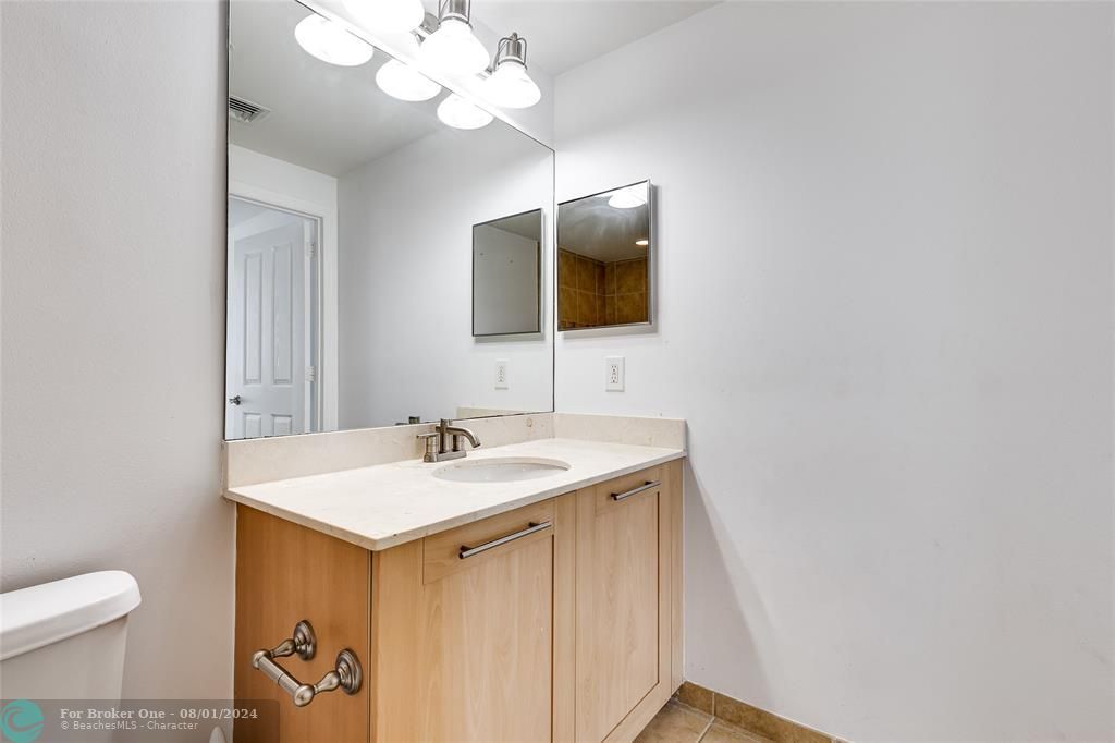 For Rent: $3,300 (2 beds, 2 baths, 1246 Square Feet)