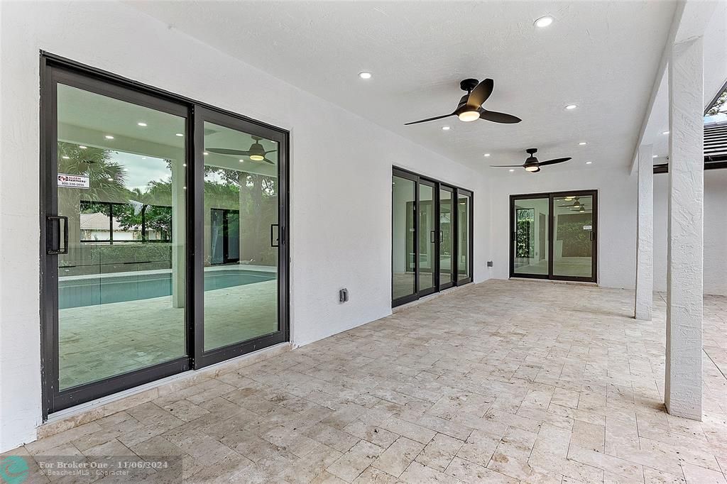 Recently Sold: $1,650,000 (4 beds, 3 baths, 2392 Square Feet)