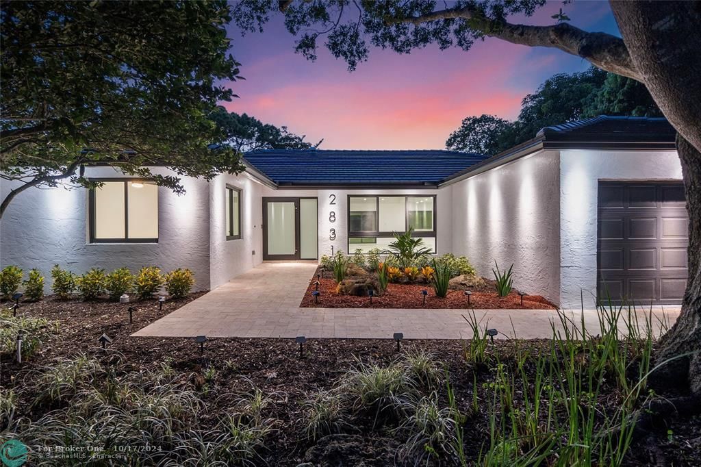 Recently Sold: $1,650,000 (4 beds, 3 baths, 2392 Square Feet)